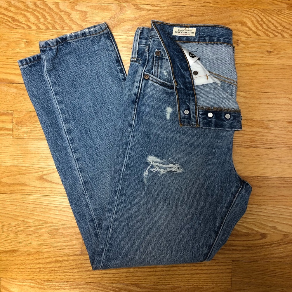 Levi’s Distressed Skinny Jeans, NWT